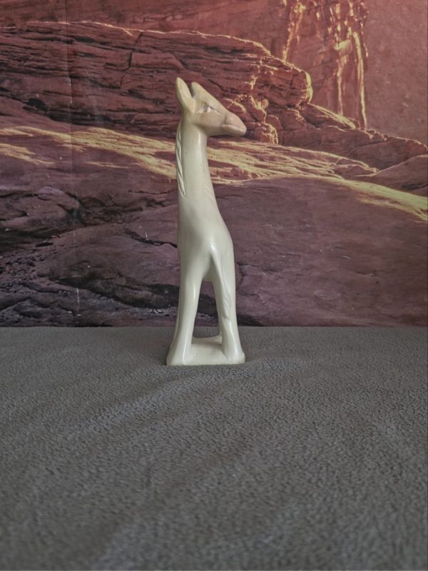 8" 0.675 kg - Plain Giraffe Large -